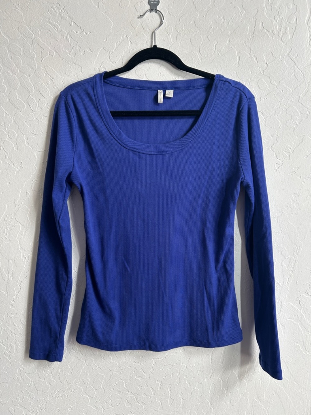 Cato Scoop Neck Ribbed Sweater in Vibrant Orchid Purple